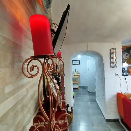 Cueva La Loli Holiday home *